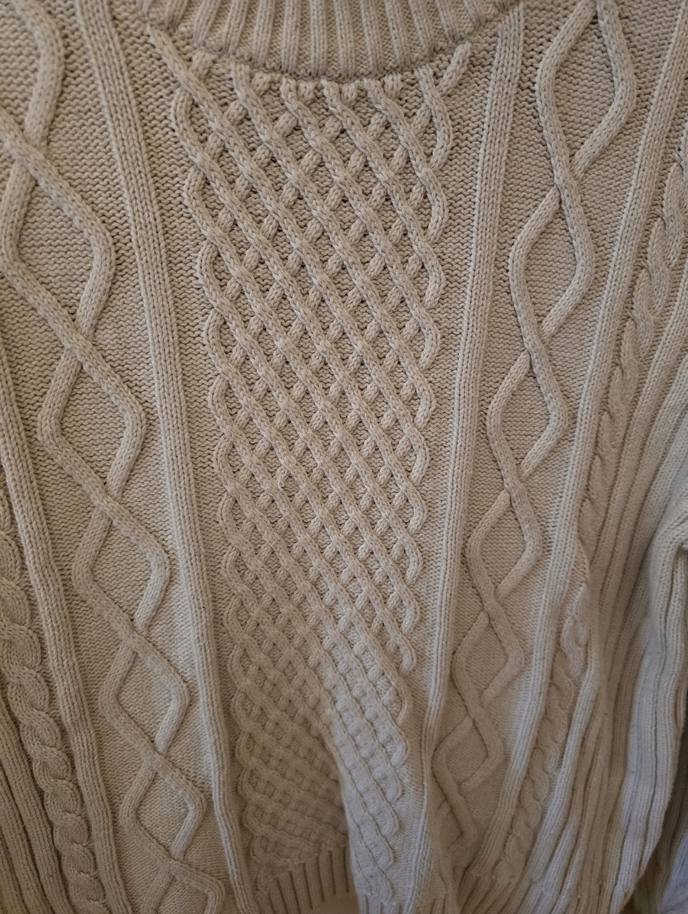 GAP Cropped Cable Knit Sweater, Cream, Size XL - Picture 2 of 5